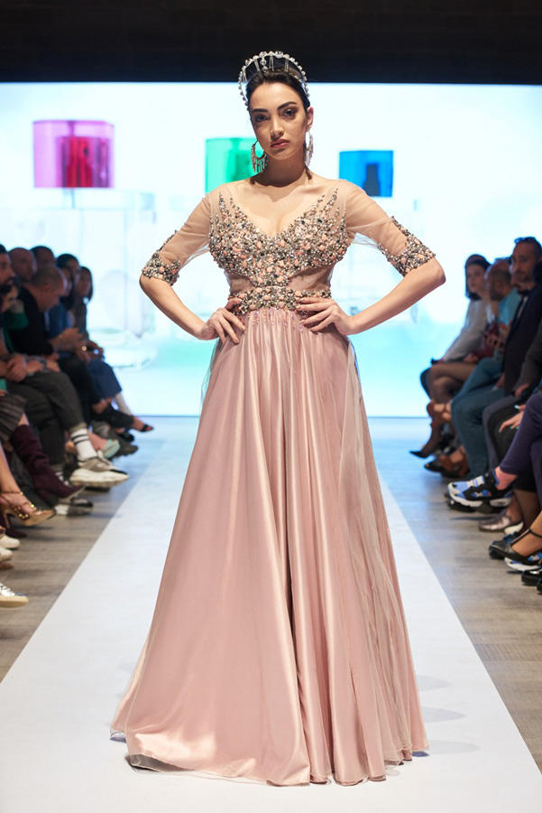 Готическое настроение на Azerbaijan Fashion Week (ФОТО)