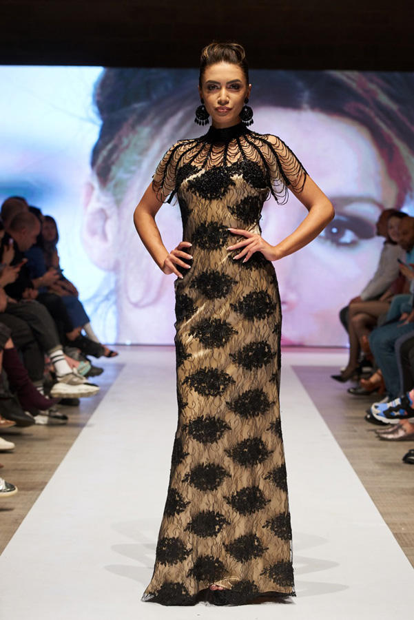 Готическое настроение на Azerbaijan Fashion Week (ФОТО)
