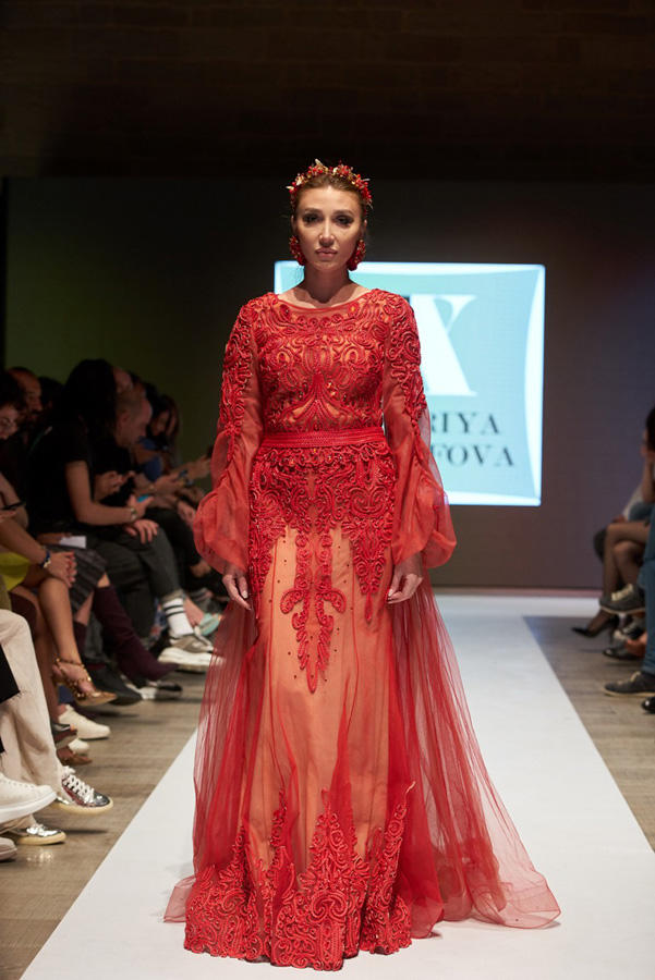 Готическое настроение на Azerbaijan Fashion Week (ФОТО)