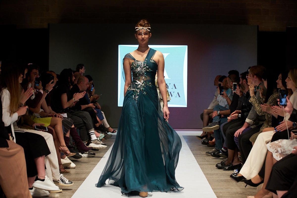 Готическое настроение на Azerbaijan Fashion Week (ФОТО)