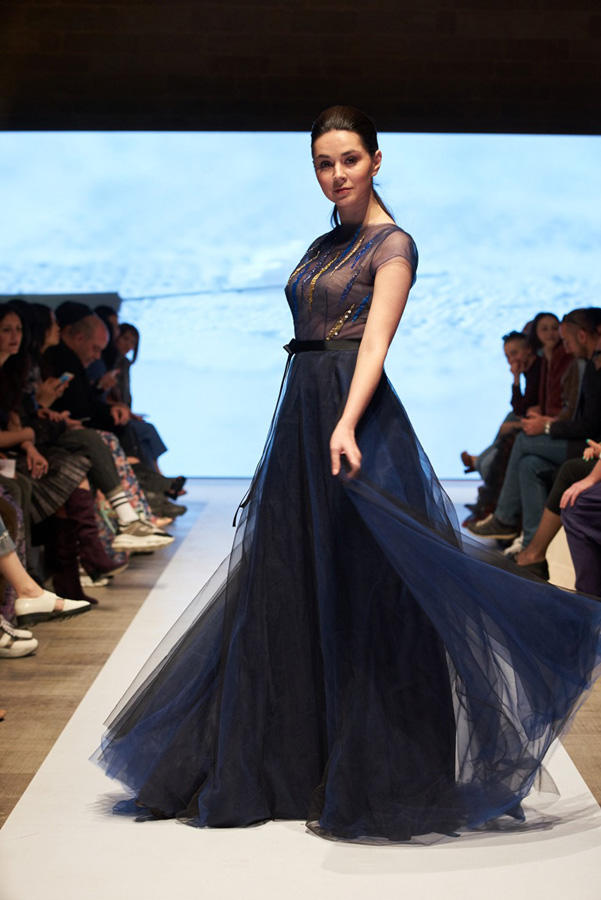 Готическое настроение на Azerbaijan Fashion Week (ФОТО)