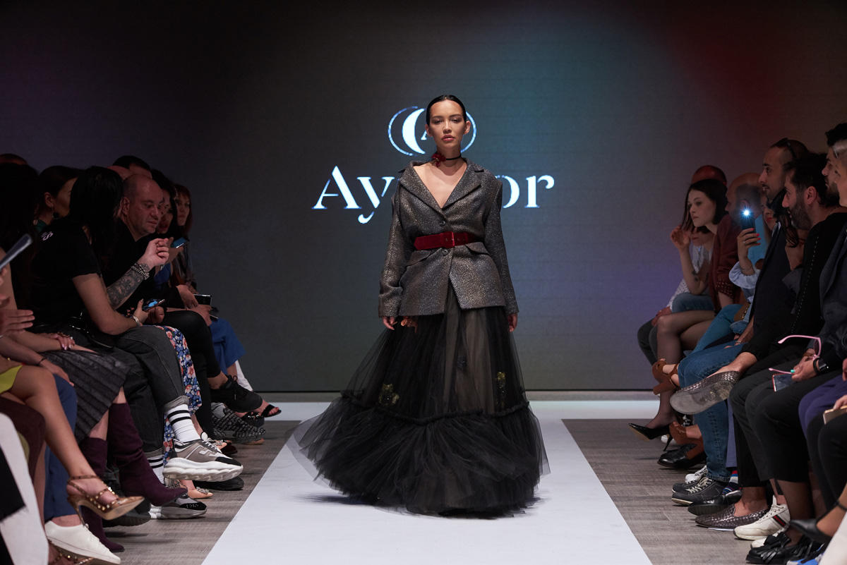 Готическое настроение на Azerbaijan Fashion Week (ФОТО)