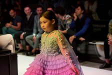 Готическое настроение на Azerbaijan Fashion Week (ФОТО)