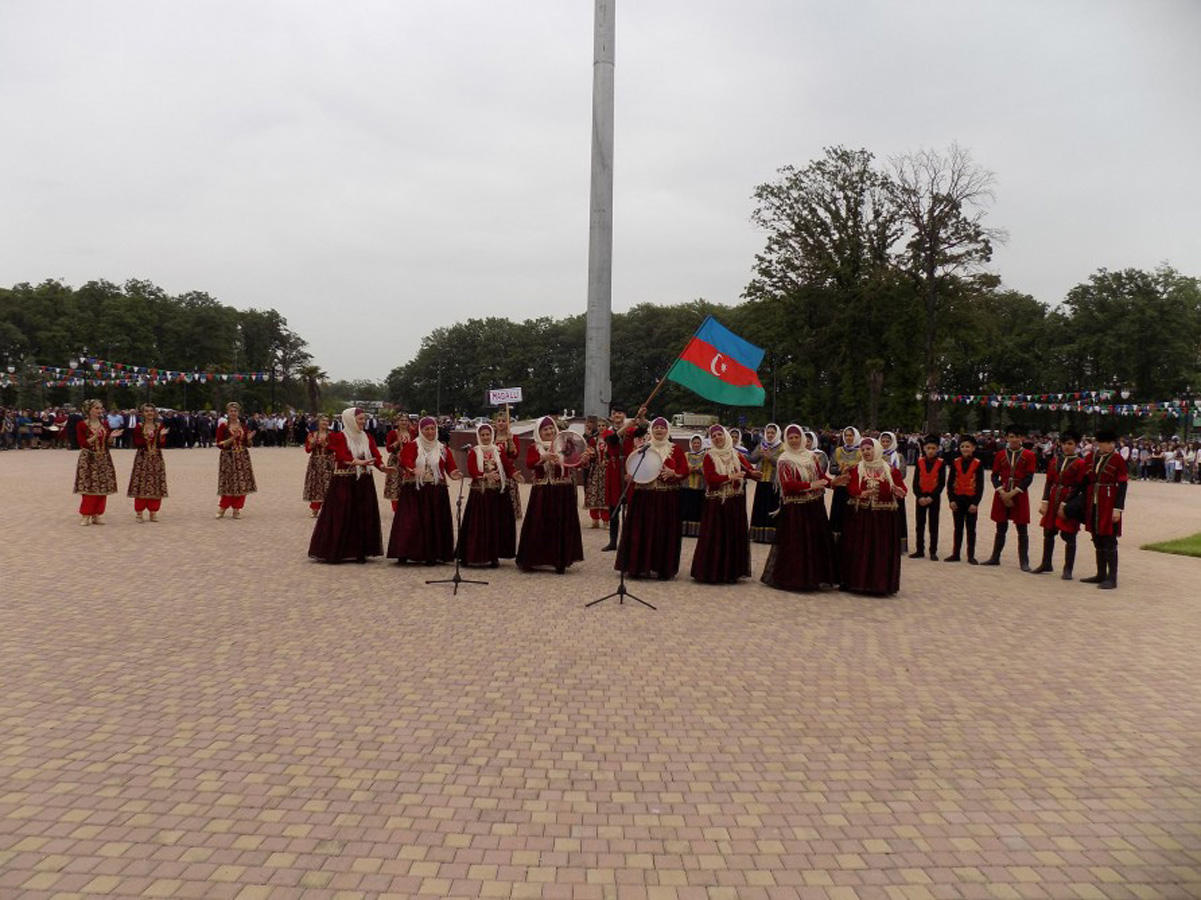 Изысканные кулинарные блюда – фестиваль в Масаллы (ФОТО)