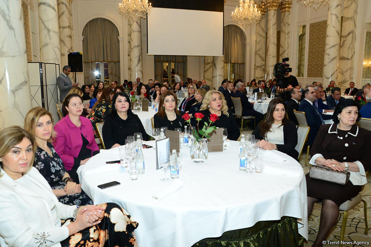 Правящая партия Азербайджана провела мероприятие, посвященное социальной политике великого лидера Гейдара Алиева (ФОТО)