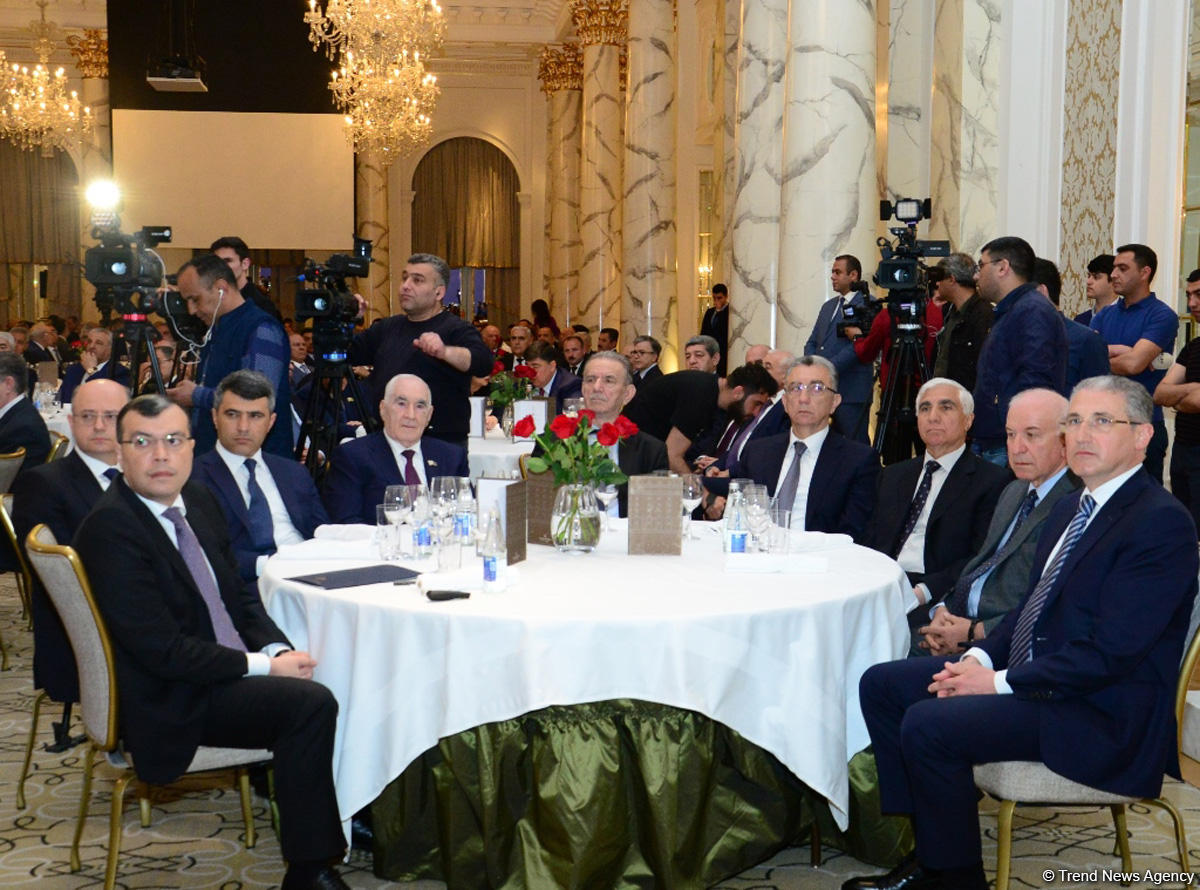 Правящая партия Азербайджана провела мероприятие, посвященное социальной политике великого лидера Гейдара Алиева (ФОТО)