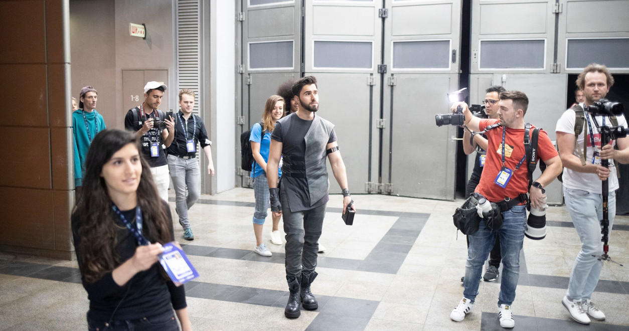 Роботы на сцене: первая репетиция Чингиза Мустафаева на "Евровидении 2019" (ФОТО, ВИДЕО)