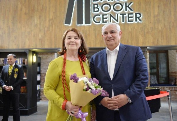 Кямал Абдулла представил "Долину кудесников", где царит вечная весна, правда и красота (ФОТО)