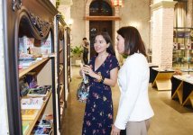 Вице-президент Фонда Гейдара Алиева Лейла Алиева приняла участие в открытии художественной выставки «Мой путь проходит через Карабах» (ФОТО)