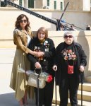 Президент Ильхам Алиев и Первая леди Мехрибан Алиева приняли участие в торжественной церемонии по случаю 74-й годовщины Победы над фашизмом (ФОТО) (версия 2)