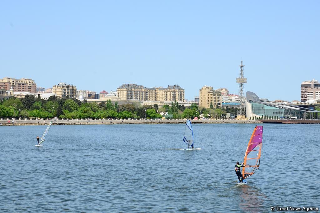В Баку проходит регата парусных яхт, посвященная 96-й годовщине со дня рождения великого лидера Гейдара Алиева (ФОТОРЕПОРТАЖ)