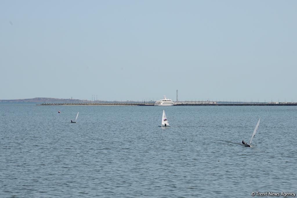 В Баку проходит регата парусных яхт, посвященная 96-й годовщине со дня рождения великого лидера Гейдара Алиева (ФОТОРЕПОРТАЖ)