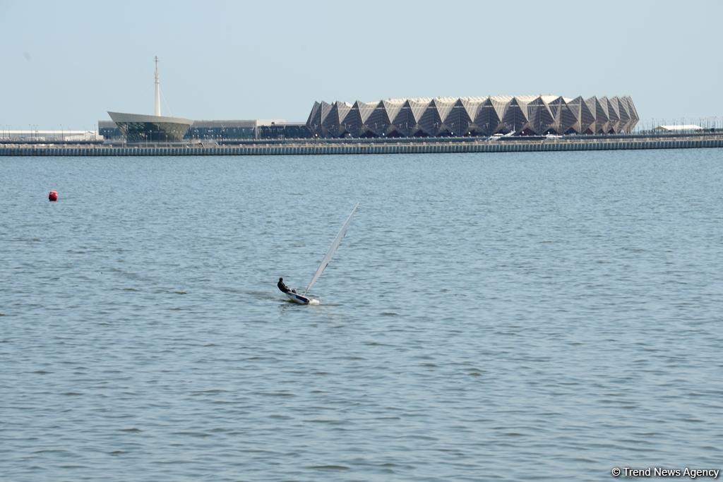 В Баку проходит регата парусных яхт, посвященная 96-й годовщине со дня рождения великого лидера Гейдара Алиева (ФОТОРЕПОРТАЖ)