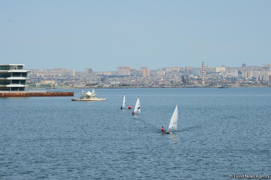 В Баку проходит регата парусных яхт, посвященная 96-й годовщине со дня рождения великого лидера Гейдара Алиева (ФОТОРЕПОРТАЖ)