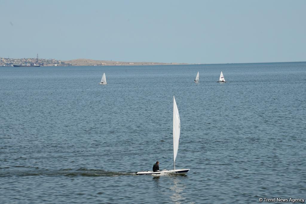 В Баку проходит регата парусных яхт, посвященная 96-й годовщине со дня рождения великого лидера Гейдара Алиева (ФОТОРЕПОРТАЖ)