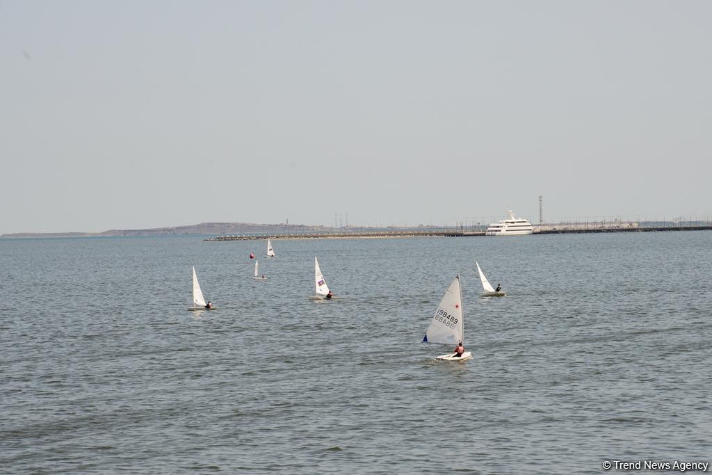 В Баку проходит регата парусных яхт, посвященная 96-й годовщине со дня рождения великого лидера Гейдара Алиева (ФОТОРЕПОРТАЖ)