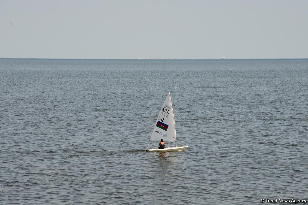 В Баку проходит регата парусных яхт, посвященная 96-й годовщине со дня рождения великого лидера Гейдара Алиева (ФОТОРЕПОРТАЖ)