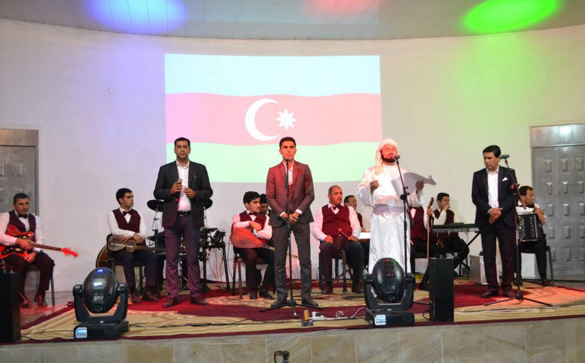 Как в Кюрдамире гостей встречали национальными сладостями (ФОТО)