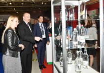Президент Ильхам Алиев ознакомился с международными выставками WorldFood Azerbaijan и Caspian Agro (ФОТО) (версия 2)