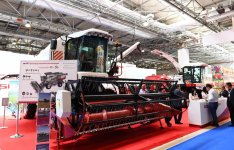 Президент Ильхам Алиев ознакомился с международными выставками WorldFood Azerbaijan и Caspian Agro (ФОТО) (версия 2)