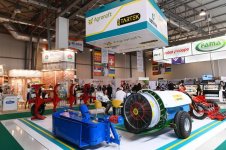 Президент Ильхам Алиев ознакомился с международными выставками WorldFood Azerbaijan и Caspian Agro (ФОТО) (версия 2)