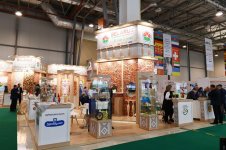 Президент Ильхам Алиев ознакомился с международными выставками WorldFood Azerbaijan и Caspian Agro (ФОТО) (версия 2)