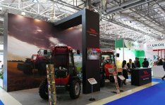 Президент Ильхам Алиев ознакомился с международными выставками WorldFood Azerbaijan и Caspian Agro (ФОТО) (версия 2)