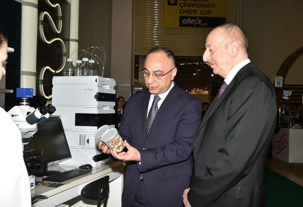 Президент Ильхам Алиев ознакомился с международными выставками WorldFood Azerbaijan и Caspian Agro (ФОТО) (версия 2)