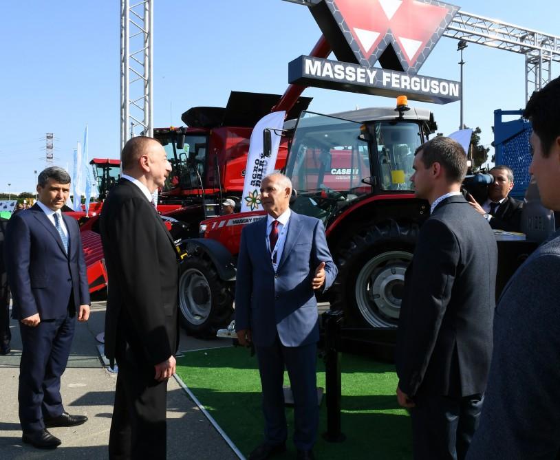 Президент Ильхам Алиев ознакомился с международными выставками WorldFood Azerbaijan и Caspian Agro (ФОТО) (версия 2)