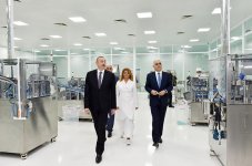 Президент Ильхам Алиев принял участие в открытии завода по производству шприцев в Пираллахинском промышленном парке (ФОТО)