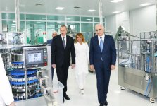 Президент Ильхам Алиев принял участие в открытии завода по производству шприцев в Пираллахинском промышленном парке (ФОТО)