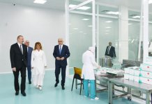 Президент Ильхам Алиев принял участие в открытии завода по производству шприцев в Пираллахинском промышленном парке (ФОТО)