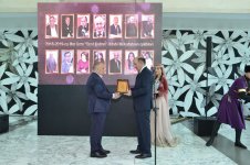 В Азербайджане определены лучшие литераторы 2018-2019 годов – церемония награждения (ФОТО)