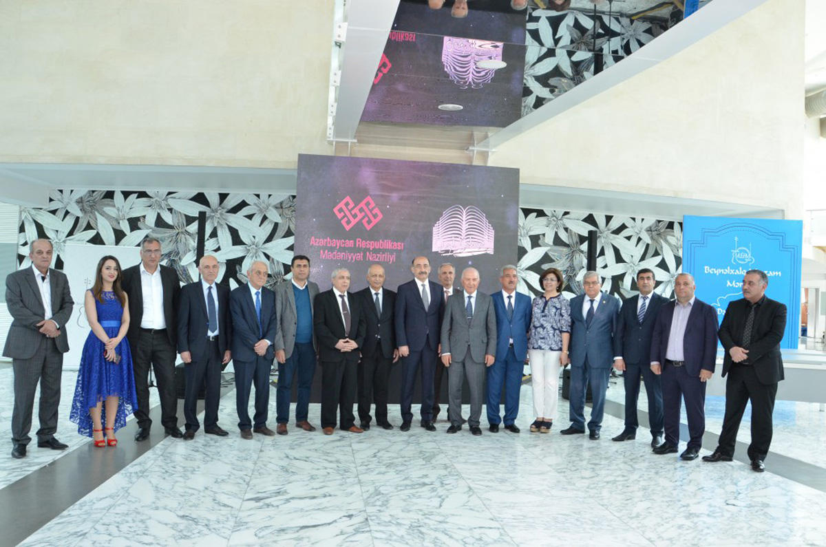 В Азербайджане определены лучшие литераторы 2018-2019 годов – церемония награждения (ФОТО)