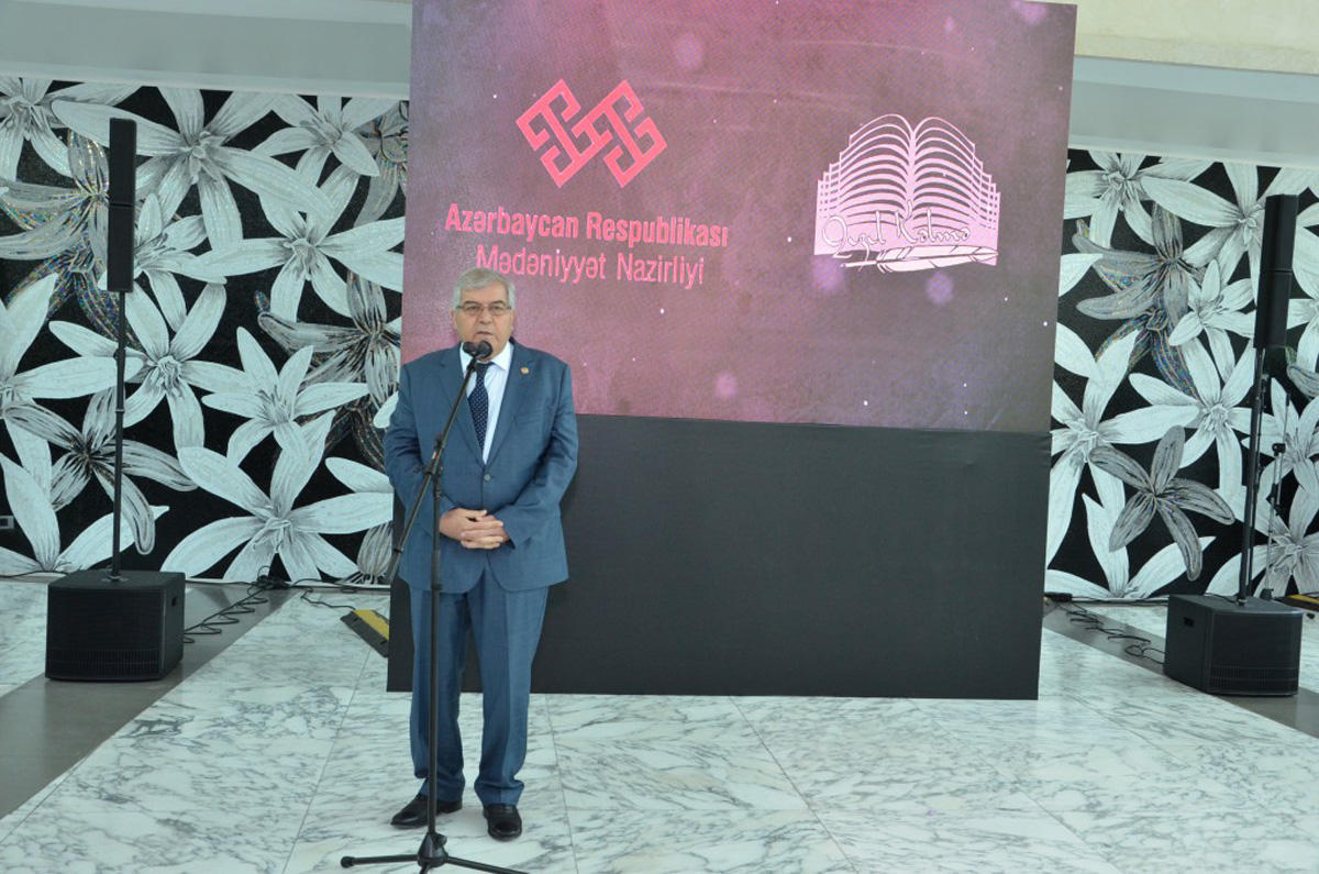 В Азербайджане определены лучшие литераторы 2018-2019 годов – церемония награждения (ФОТО)