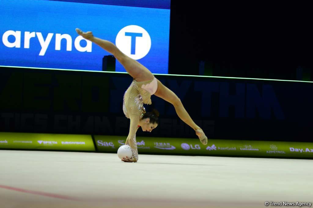 В Национальной арене гимнастики в Баку продолжаются соревнования Чемпионата Европы (ФОТО)