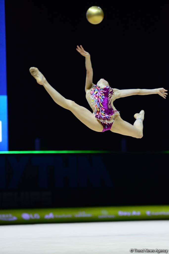 В Национальной арене гимнастики в Баку продолжаются соревнования Чемпионата Европы (ФОТО)
