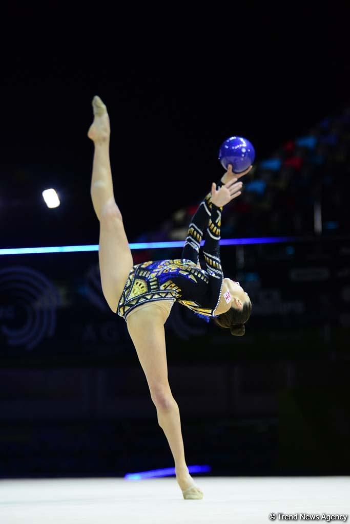 В Национальной арене гимнастики в Баку продолжаются соревнования Чемпионата Европы (ФОТО)