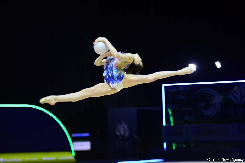 В Национальной арене гимнастики в Баку продолжаются соревнования Чемпионата Европы (ФОТО)