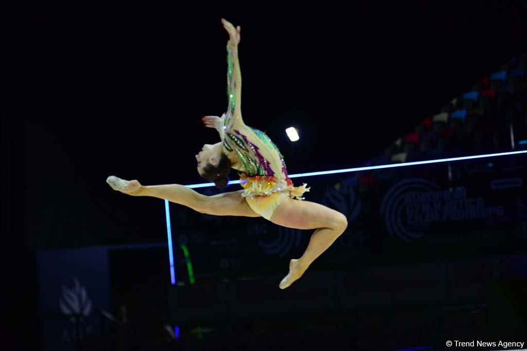 В Национальной арене гимнастики в Баку продолжаются соревнования Чемпионата Европы (ФОТО)