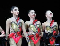 В рамках третьего дня Чемпионата Европы в Баку проходят выступление групповых команд в упражнениях с пятью лентами (ФОТО)