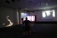 Азербайджанский видеоарт "Быть женщиной" представлен в Грузии (ФОТО)