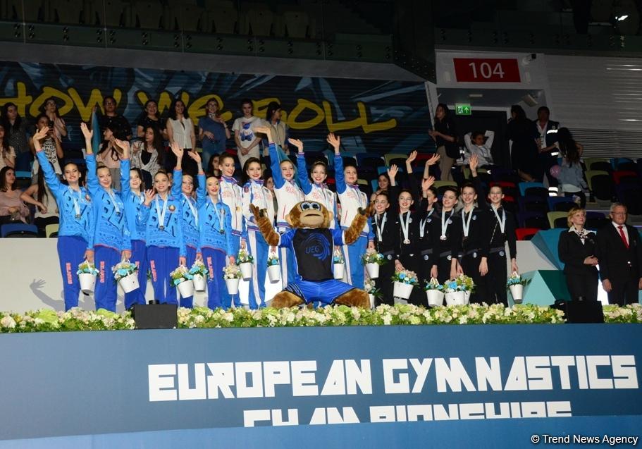 В Баку состоялась церемония награждения победителей Чемпионата Европы в командном зачете и в многоборье групповых упражнений (ФОТО)