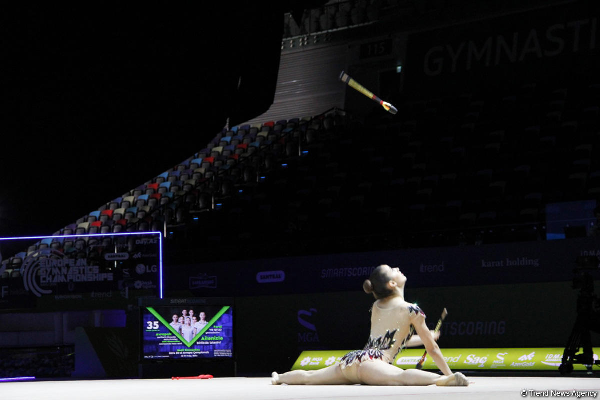 В Национальной арене гимнастики в Баку продолжаются соревнования в рамках третьего дня Чемпионата Европы (ФОТО)