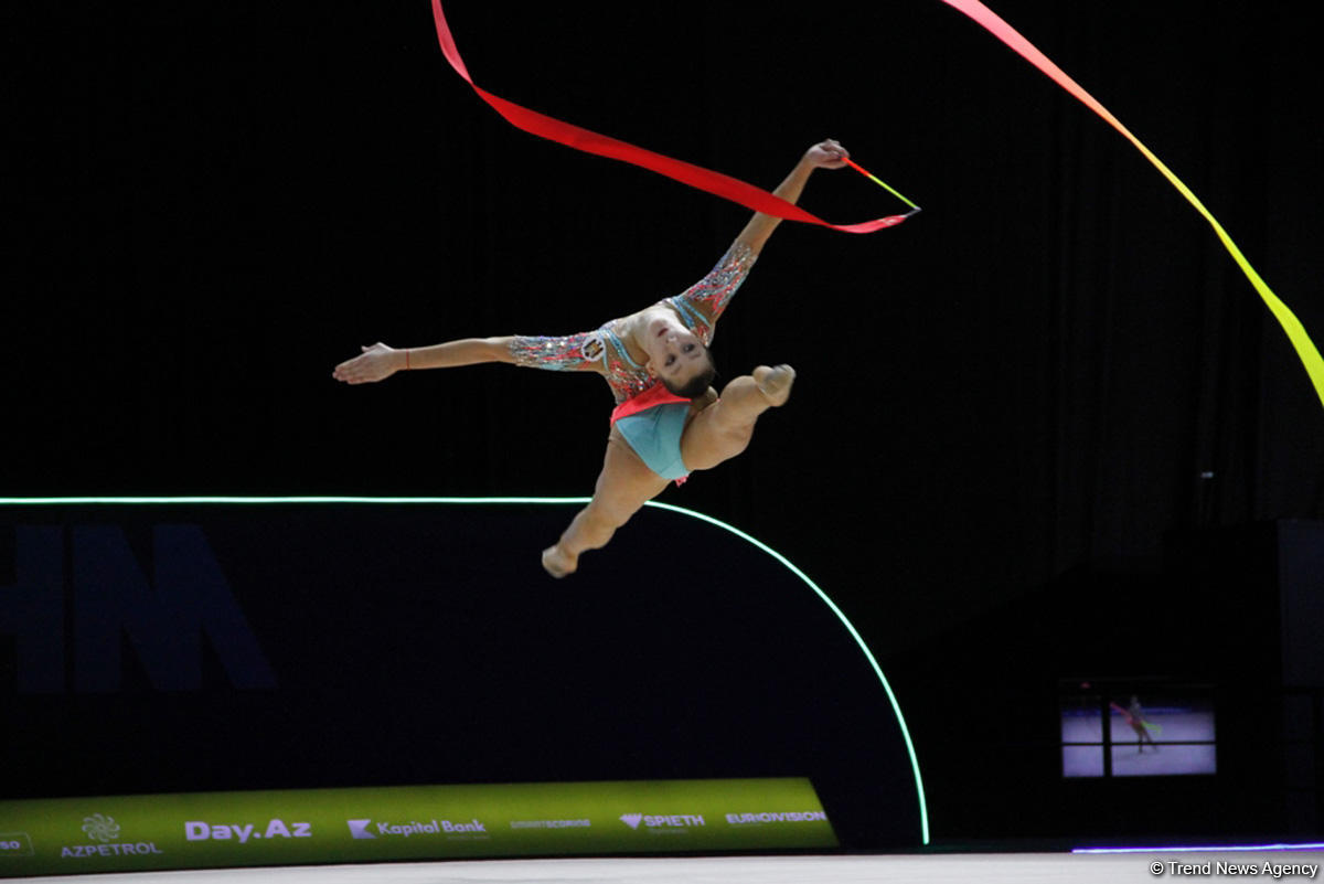 В Национальной арене гимнастики в Баку продолжаются соревнования в рамках третьего дня Чемпионата Европы (ФОТО)