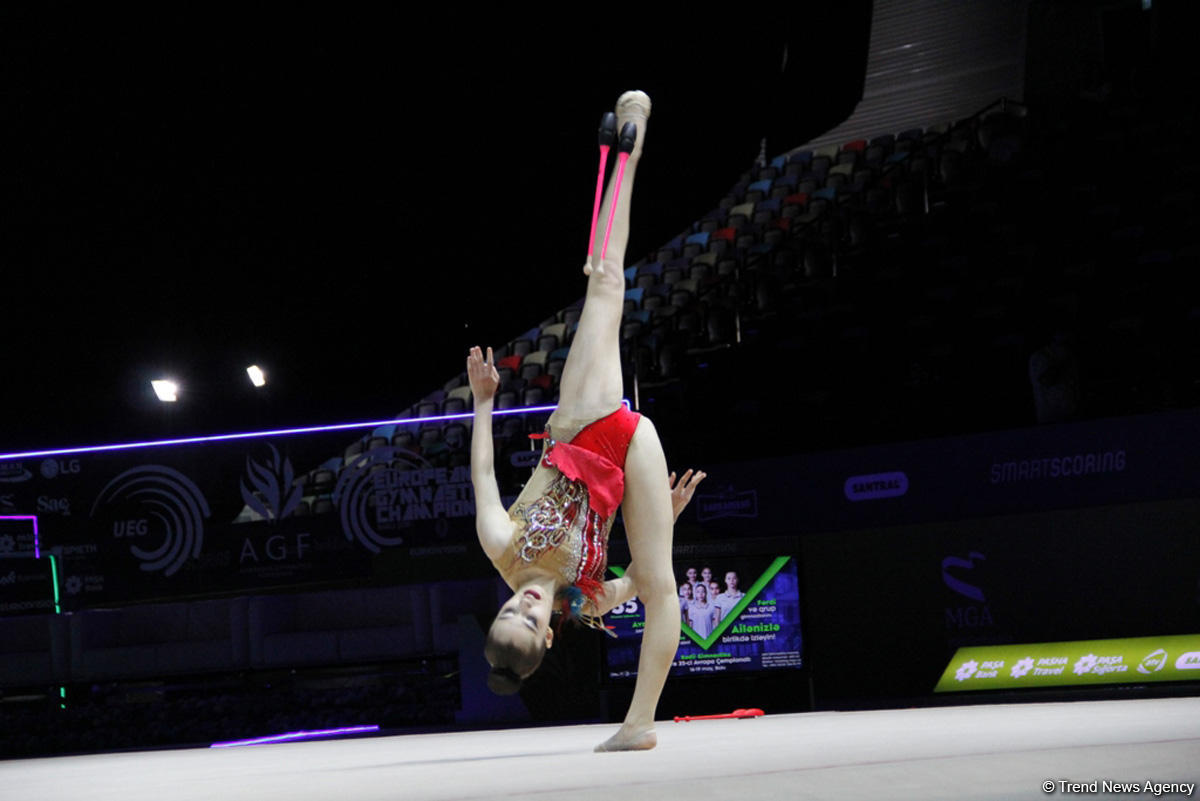 В Национальной арене гимнастики в Баку продолжаются соревнования в рамках третьего дня Чемпионата Европы (ФОТО)