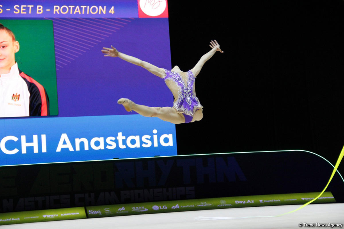 В Национальной арене гимнастики в Баку продолжаются соревнования в рамках третьего дня Чемпионата Европы (ФОТО)