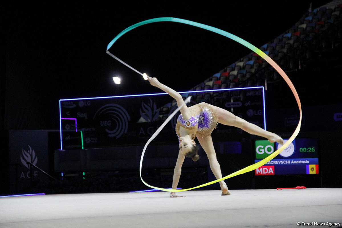 В Национальной арене гимнастики в Баку продолжаются соревнования в рамках третьего дня Чемпионата Европы (ФОТО)