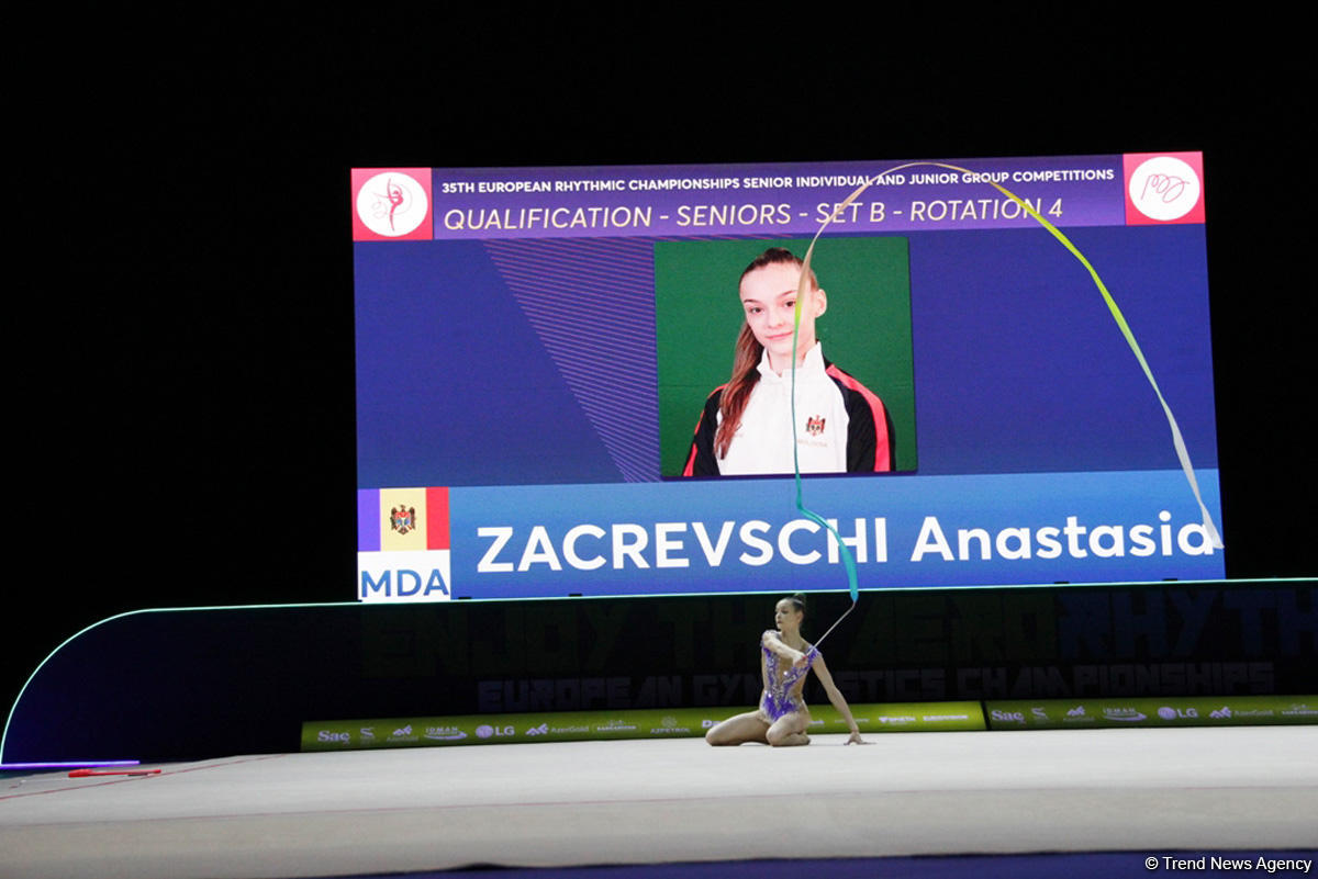 В Национальной арене гимнастики в Баку продолжаются соревнования в рамках третьего дня Чемпионата Европы (ФОТО)