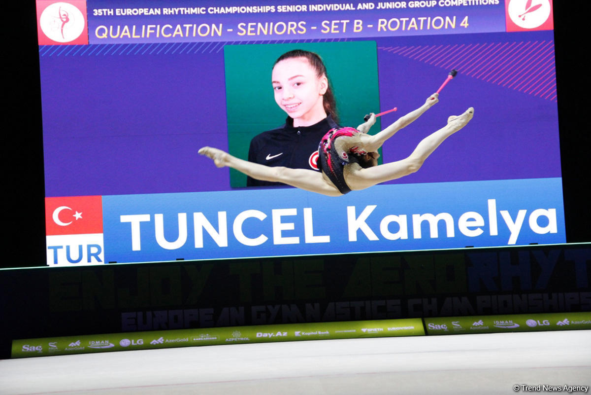 В Национальной арене гимнастики в Баку продолжаются соревнования в рамках третьего дня Чемпионата Европы (ФОТО)